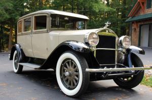 Pierce-Arrow Model 81 5-Passenger Sedan 1928 года